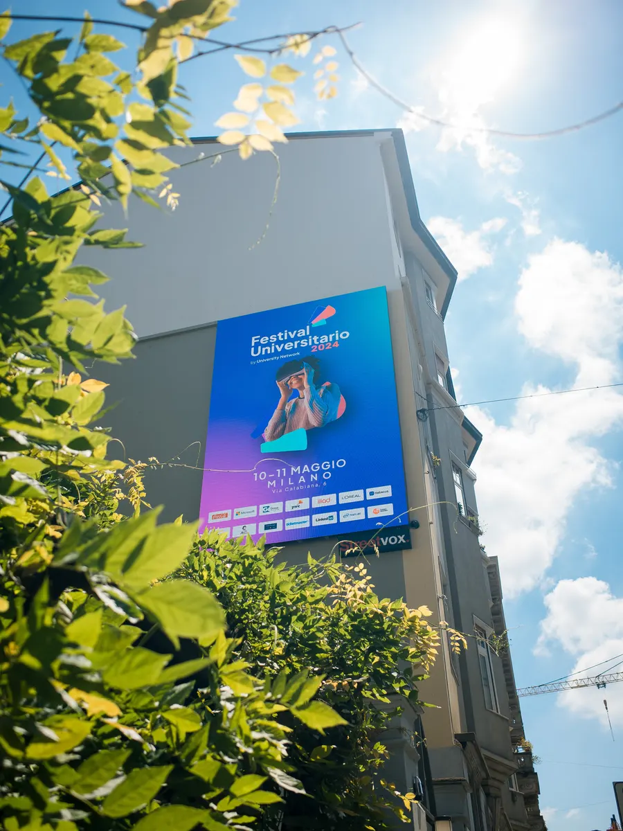 L'Oréal: Stand al Festival Universitario, contenuto 4