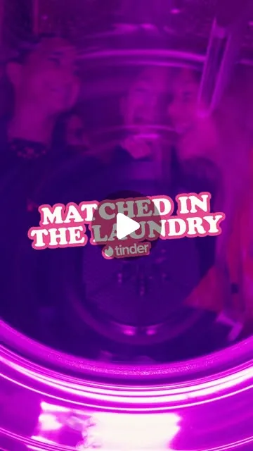 Tinder: Matched in the Laundry, contenuto 1